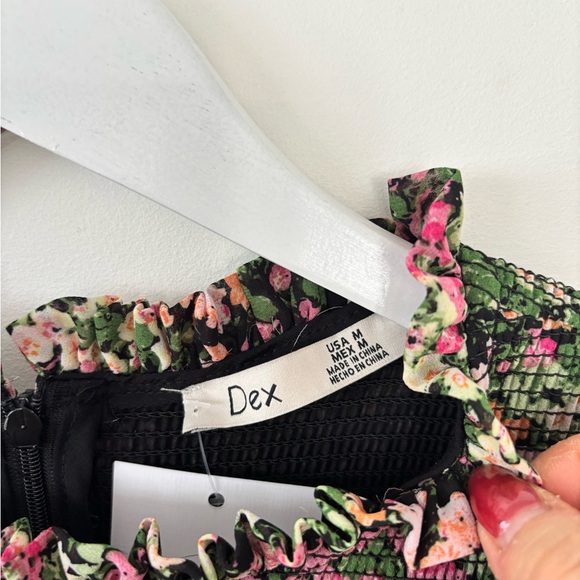 Dex Floral Smocked Top - Picture 5 of 6